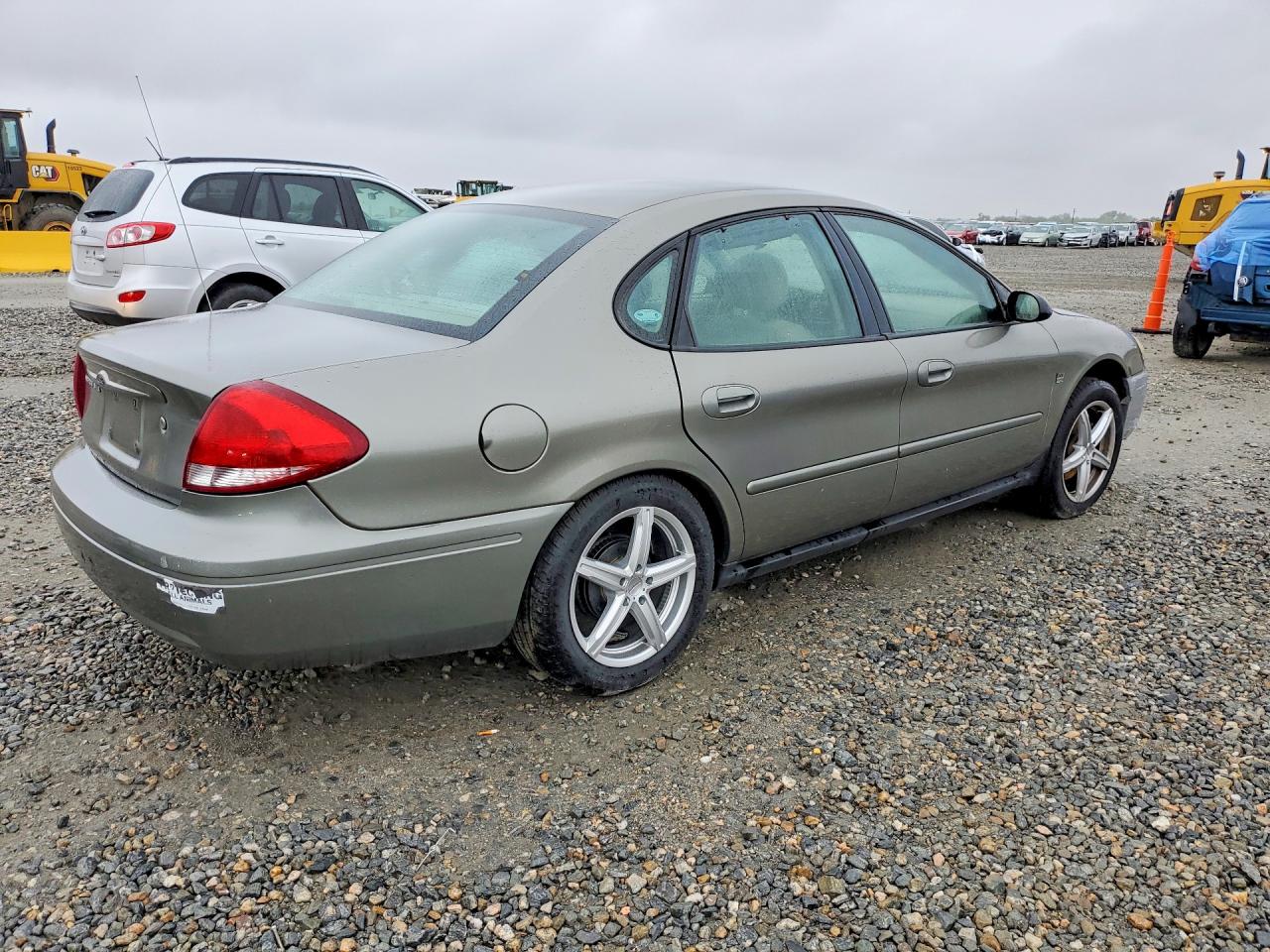 2004 FORD TAURUS SES photo 5