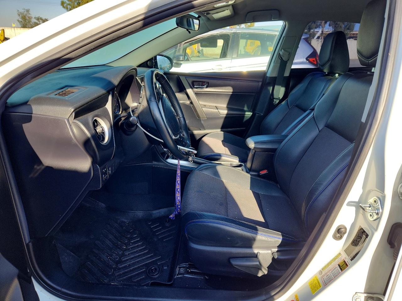 2018 TOYOTA COROLLA SE photo 13