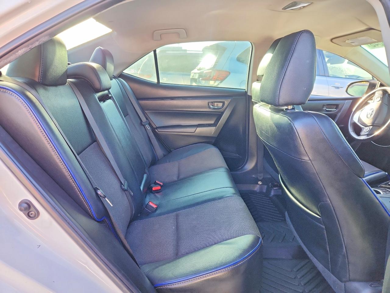 2018 TOYOTA COROLLA SE photo 19