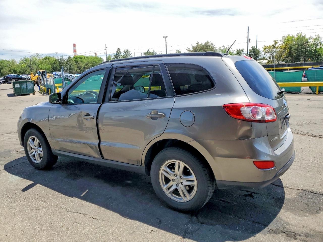 2011 HYUNDAI SANTA FE GLS photo 4