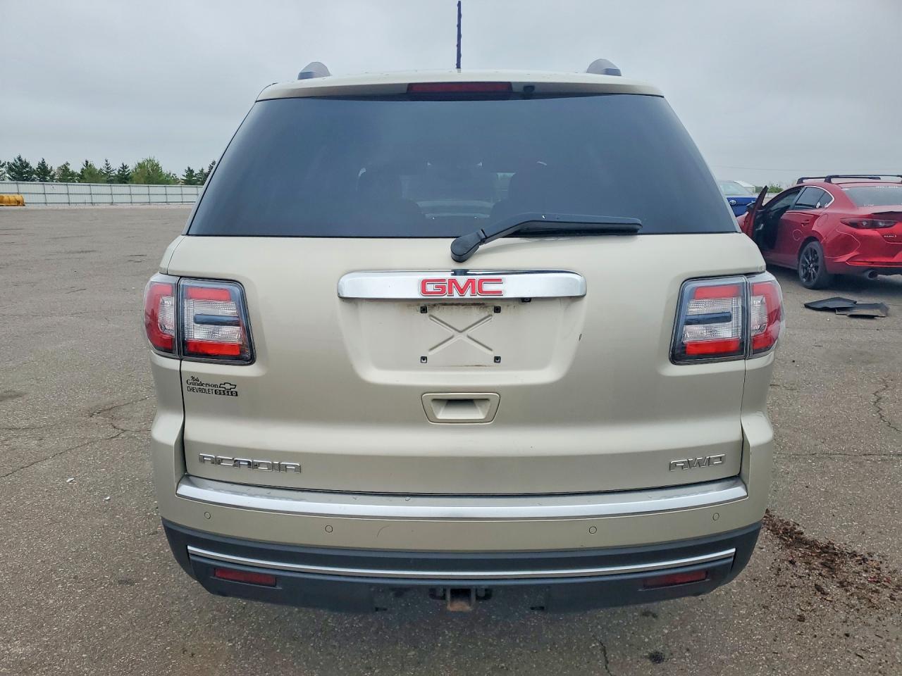 2015 GMC ACADIA SLE photo 11