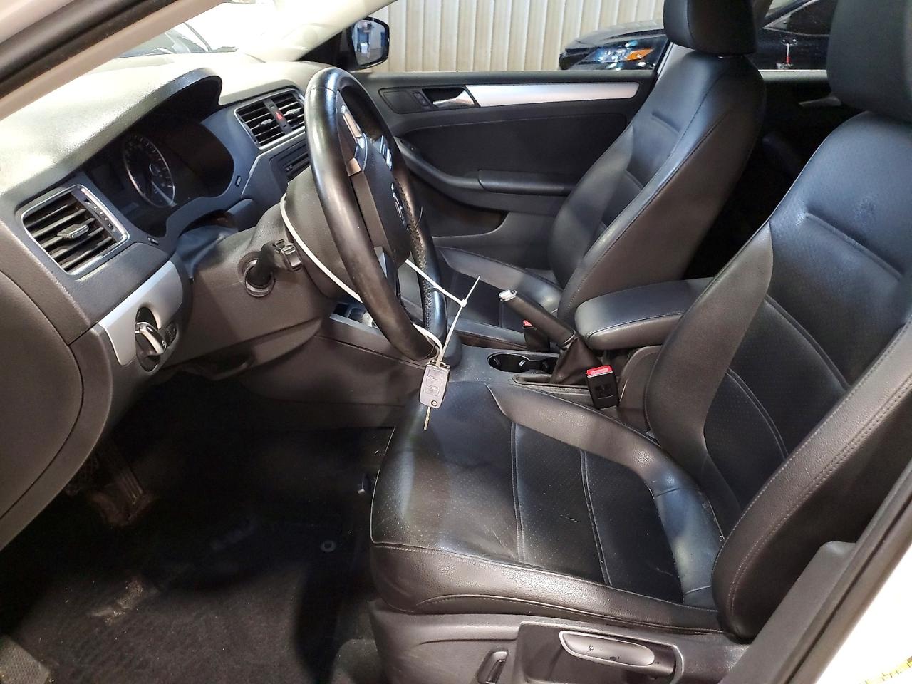 2013 VOLKSWAGEN JETTA SE photo 13