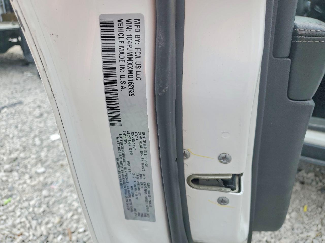 2021 JEEP CHEROKEE LATITUDE LUX photo 40