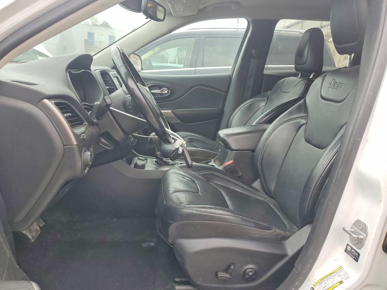 2021 JEEP CHEROKEE LATITUDE LUX photo 19