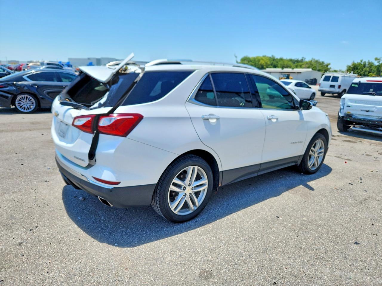 2019 CHEVROLET EQUINOX PREMIER photo 5