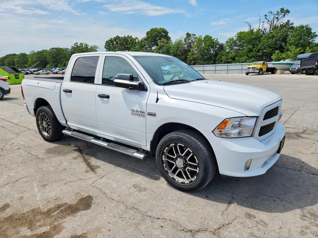 2014 RAM 1500 ST photo 10