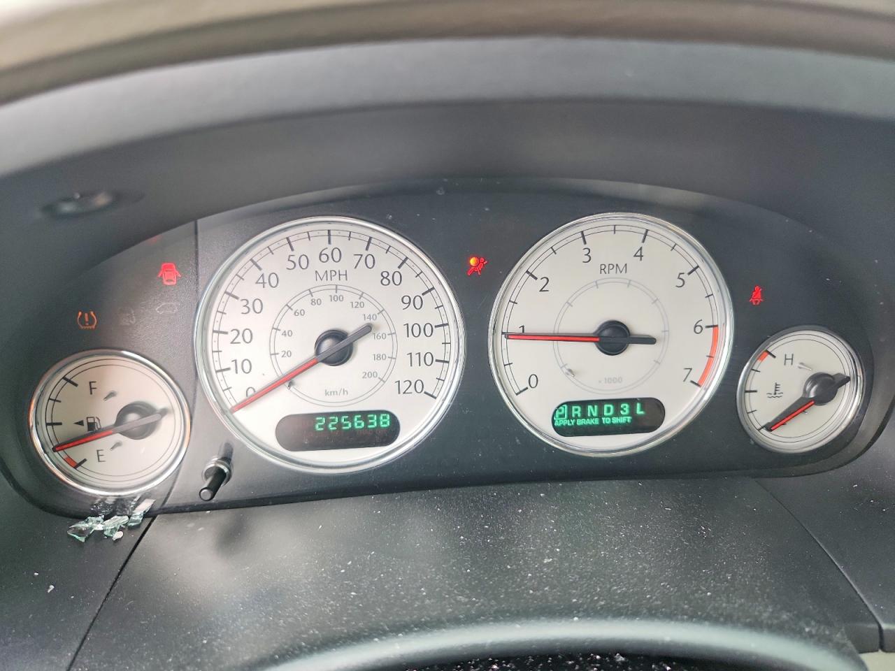 2005 CHRYSLER TOWN & COUNTRY LIMITED photo 25