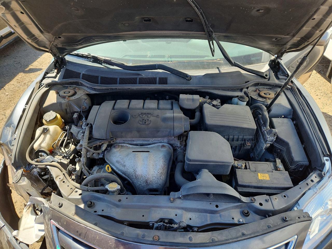 2011 TOYOTA CAMRY LE photo 21