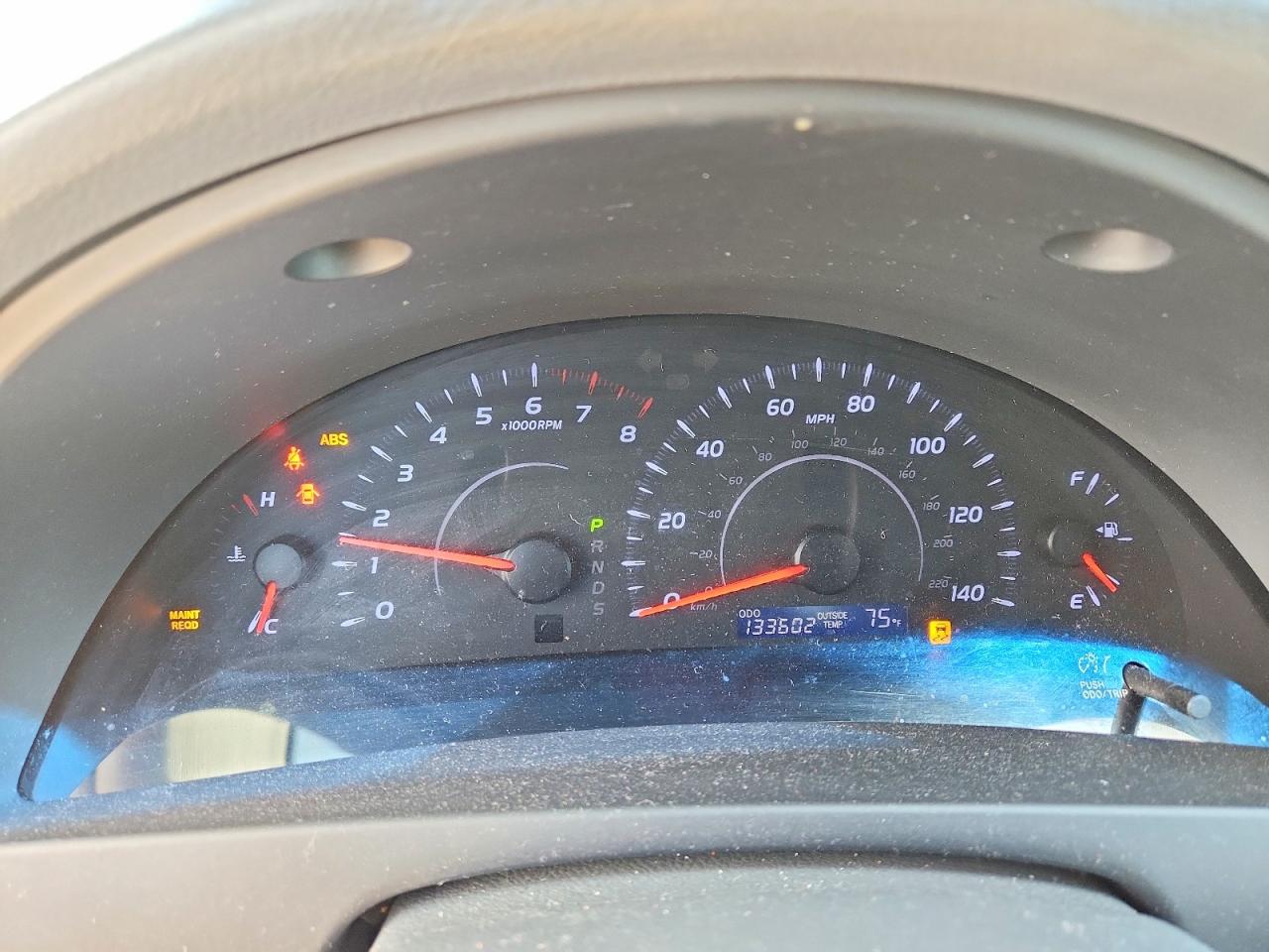2011 TOYOTA CAMRY LE photo 17