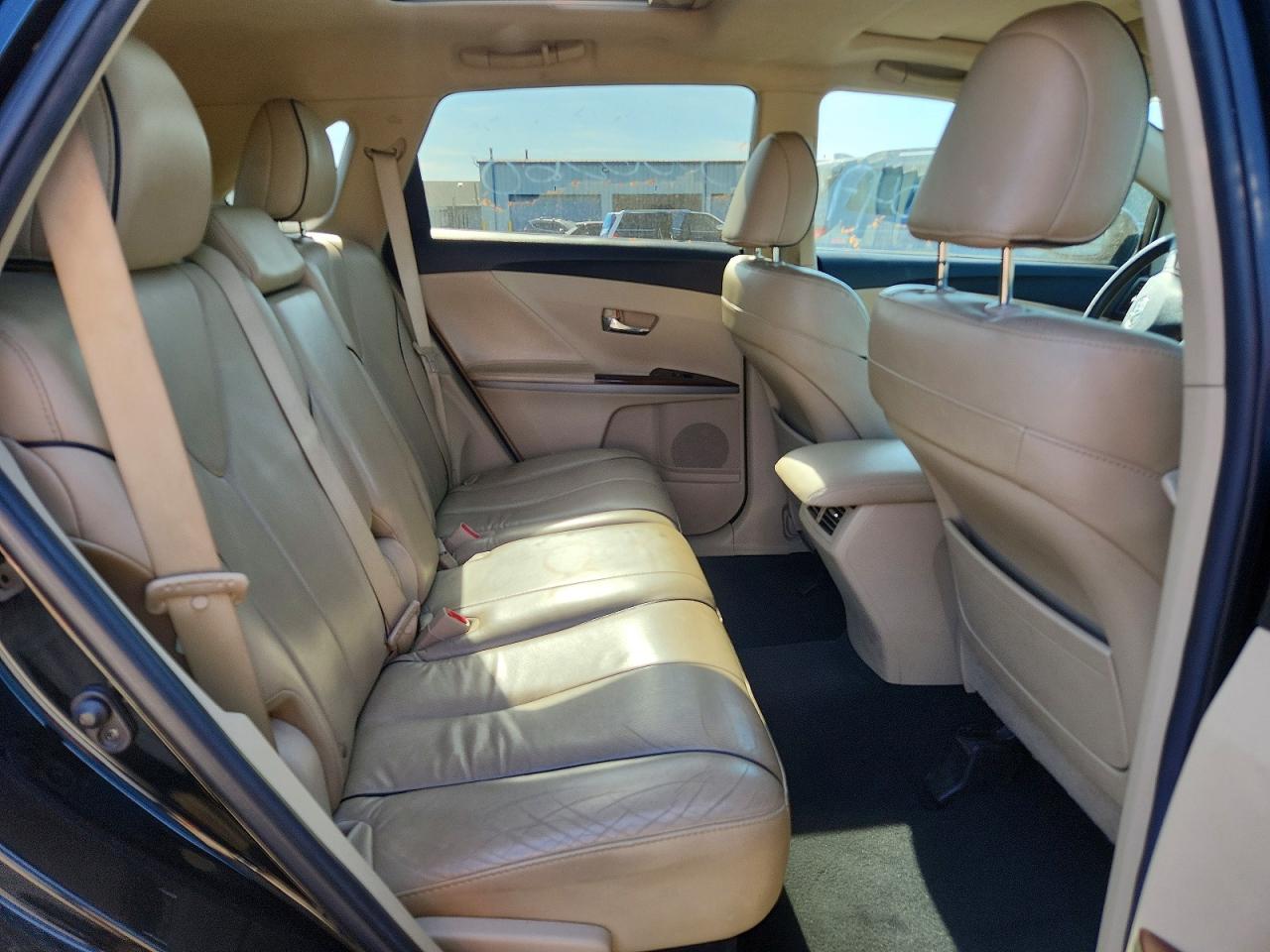 2011 TOYOTA VENZA AWD V6 photo 21