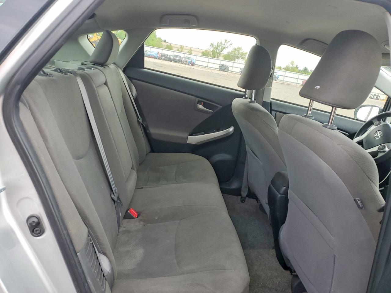 2013 TOYOTA PRIUS TWO photo 19