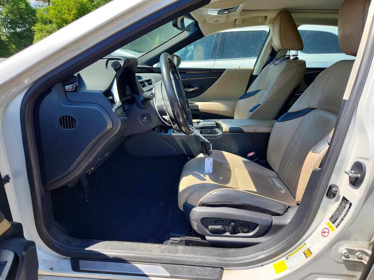 2019 LEXUS ES 350 photo 13