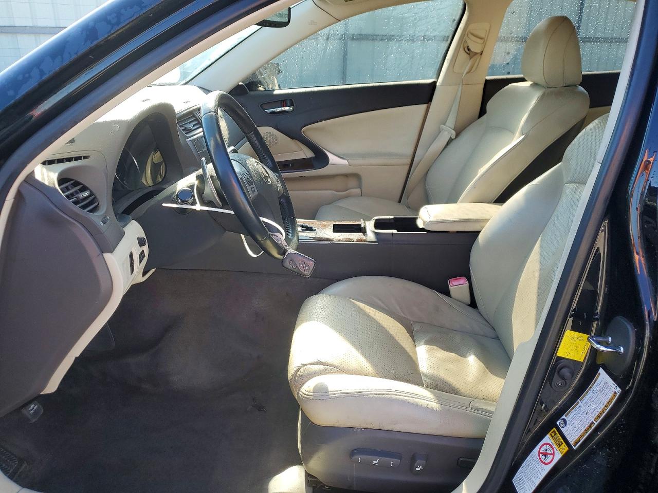 2012 LEXUS IS 250 photo 13