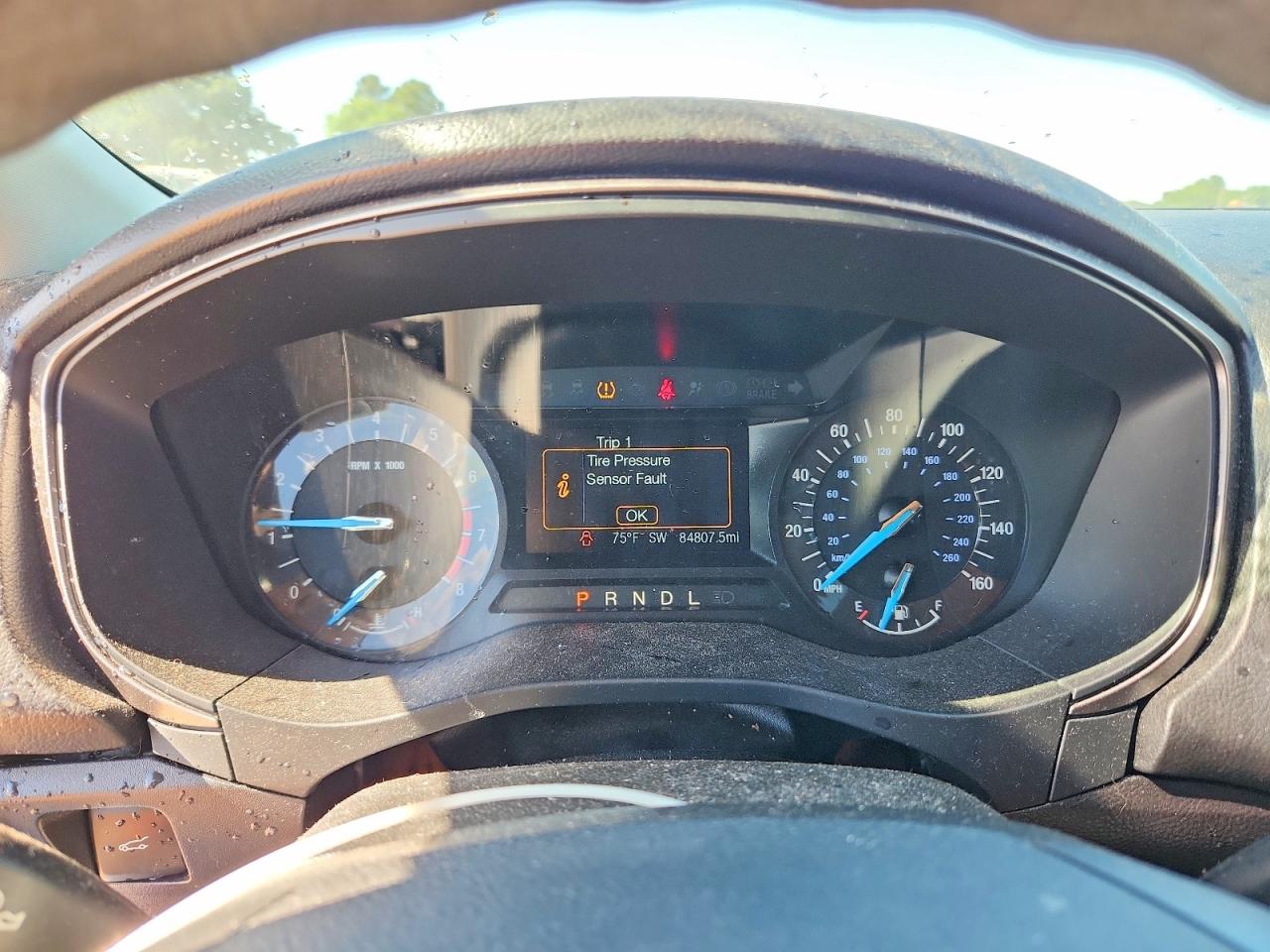 2017 FORD FUSION SE photo 9
