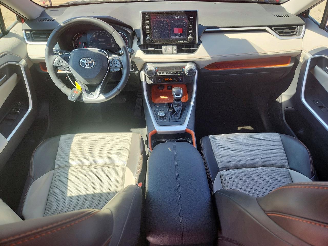 2019 TOYOTA RAV4 ADVENTURE photo 15