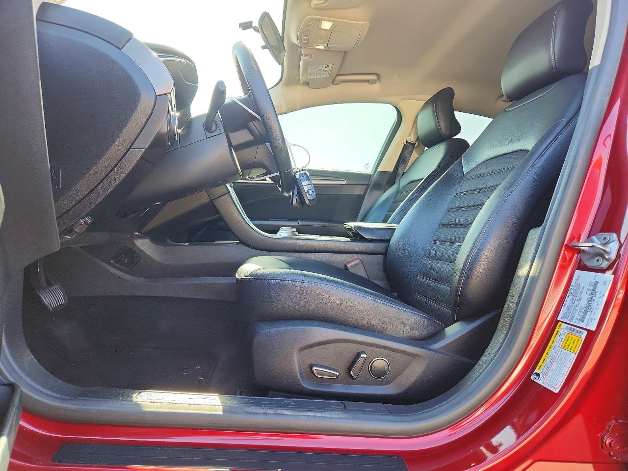 2017 FORD FUSION SE HYBRID photo 13