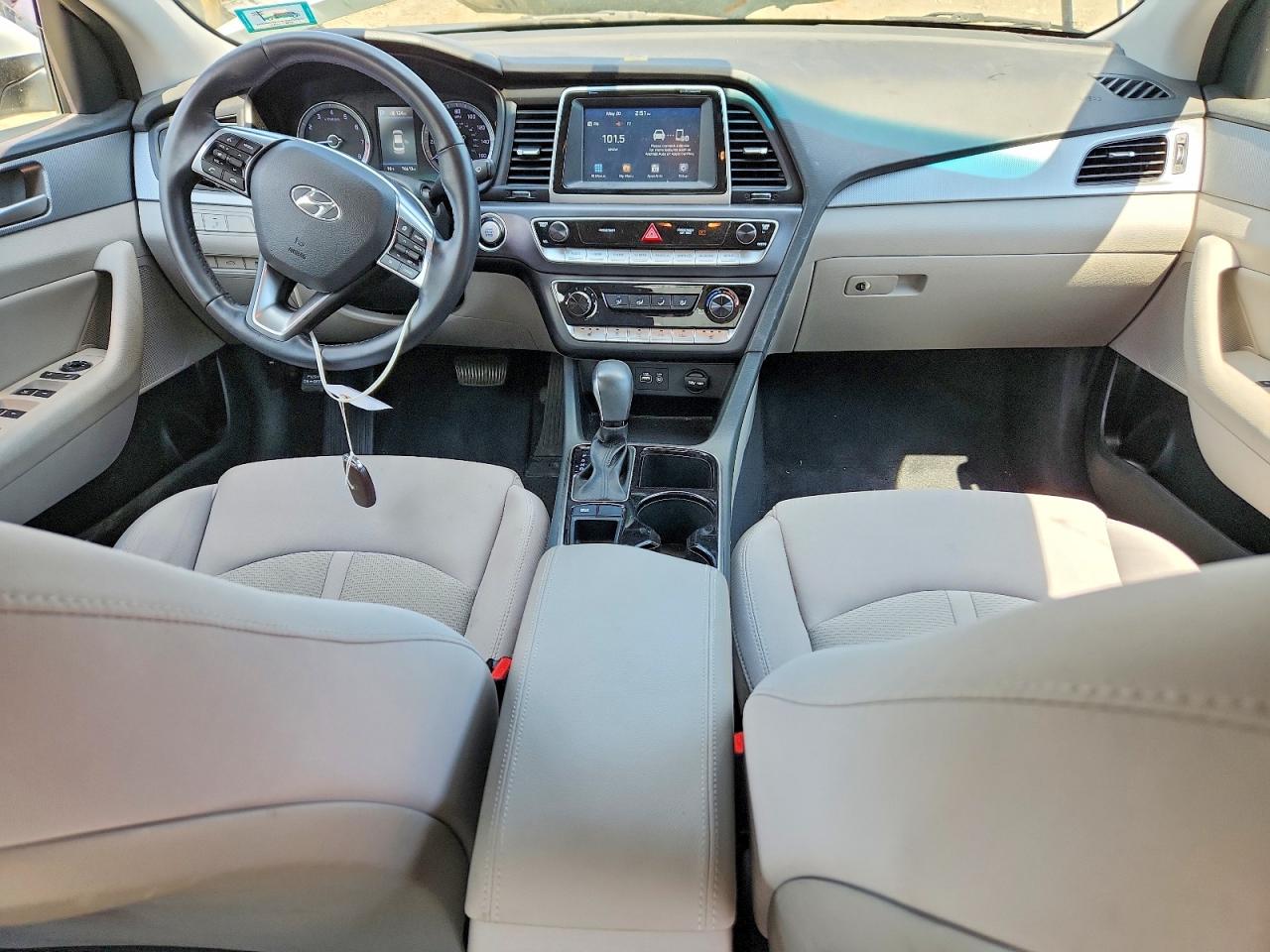 2018 HYUNDAI SONATA SEL photo 22
