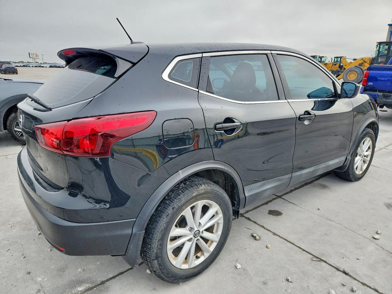 2019 NISSAN ROGUE SPORT S photo 5