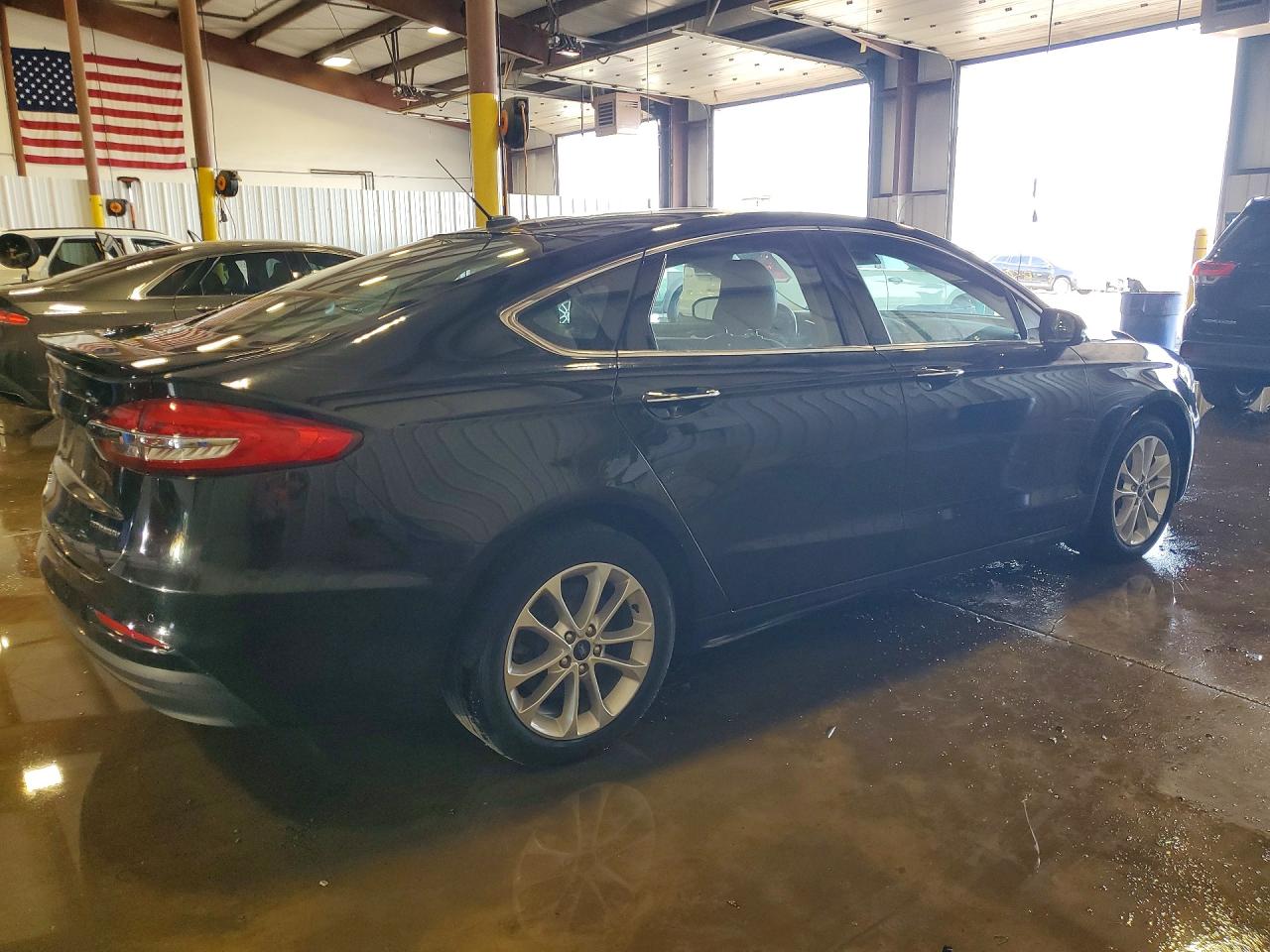 2019 FORD FUSION TITANIUM photo 3