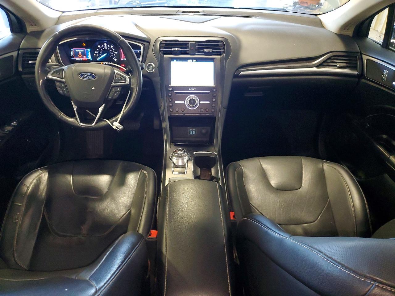 2019 FORD FUSION TITANIUM photo 8