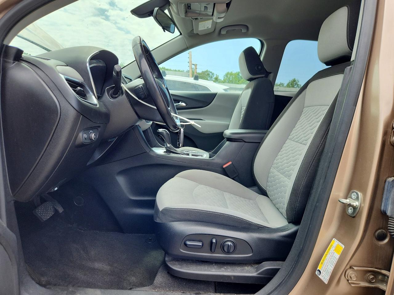 2019 CHEVROLET EQUINOX LT photo 13