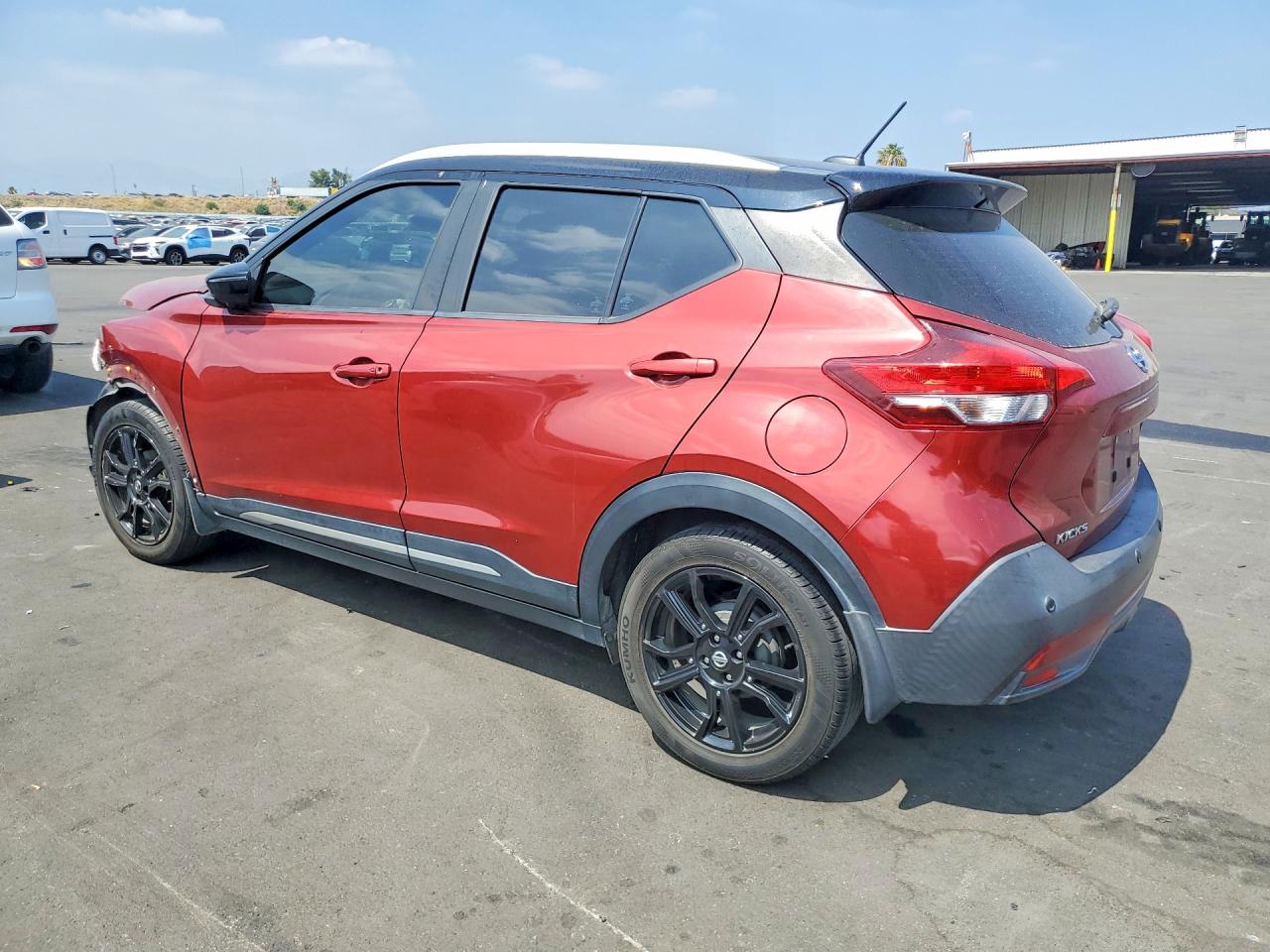2020 NISSAN KICKS SR photo 3