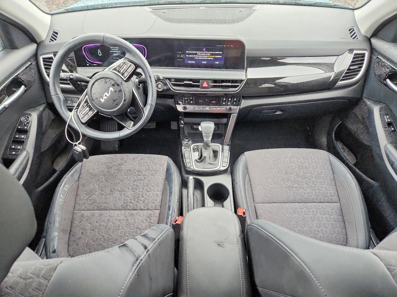 2025 KIA SELTOS S photo 22
