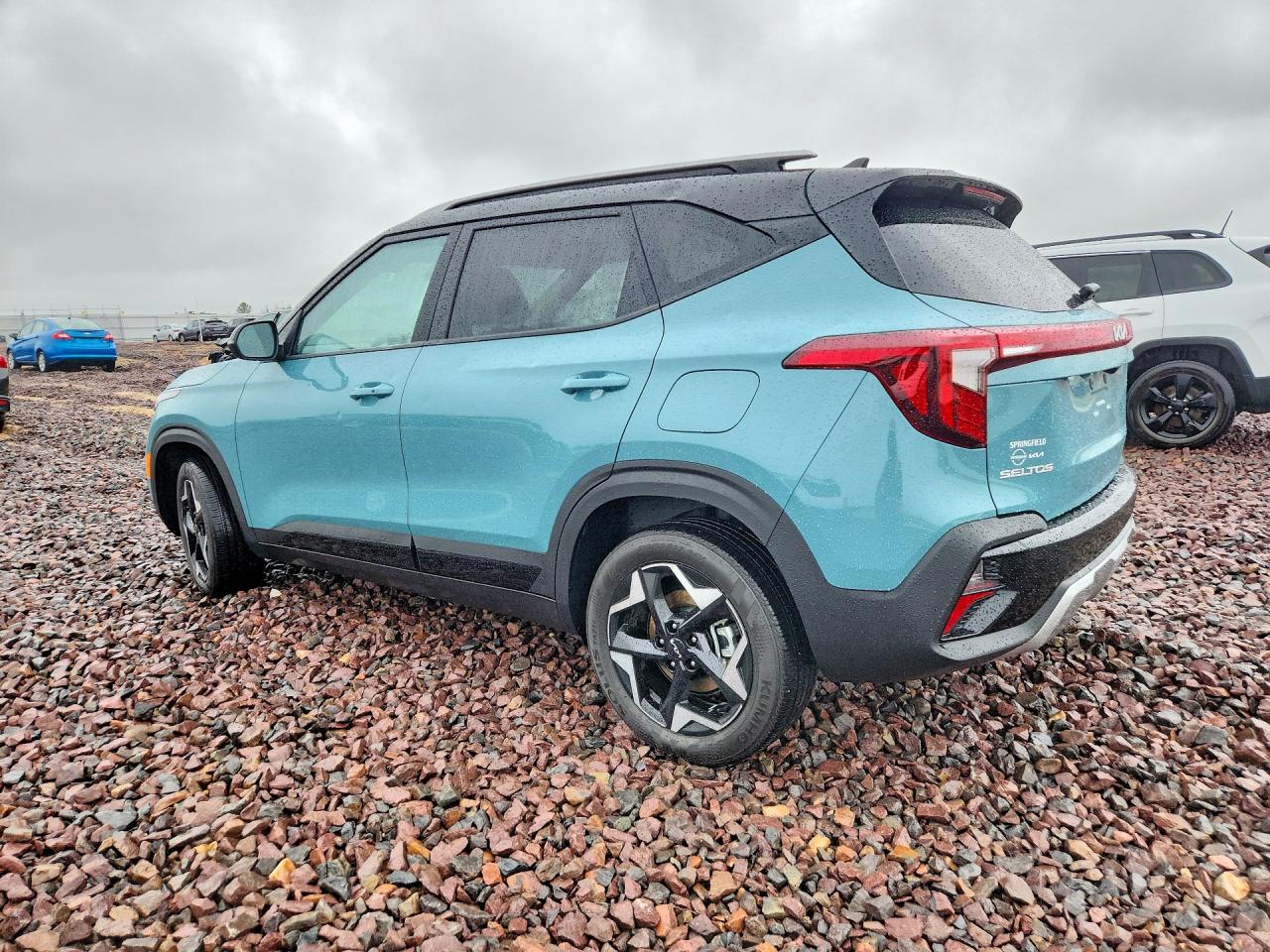 2025 KIA SELTOS S photo 4