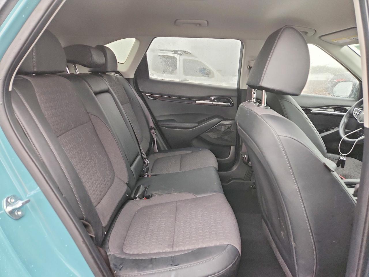 2025 KIA SELTOS S photo 31