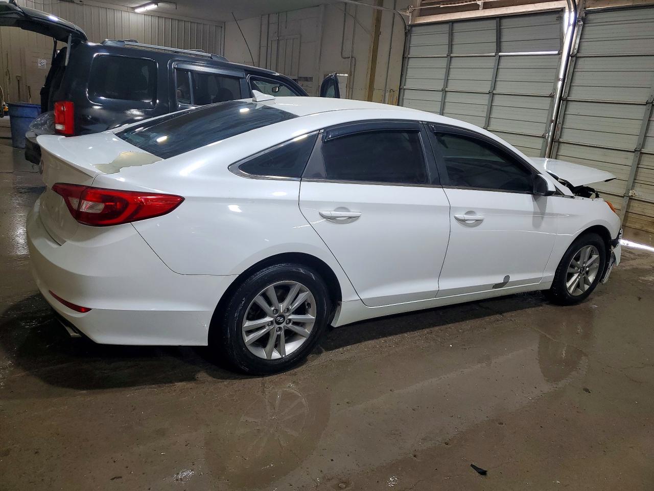 2017 HYUNDAI SONATA SE photo 7