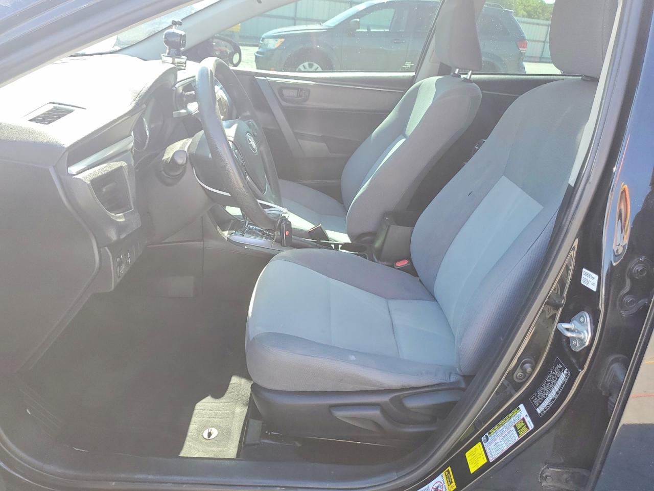 2016 TOYOTA COROLLA L photo 13
