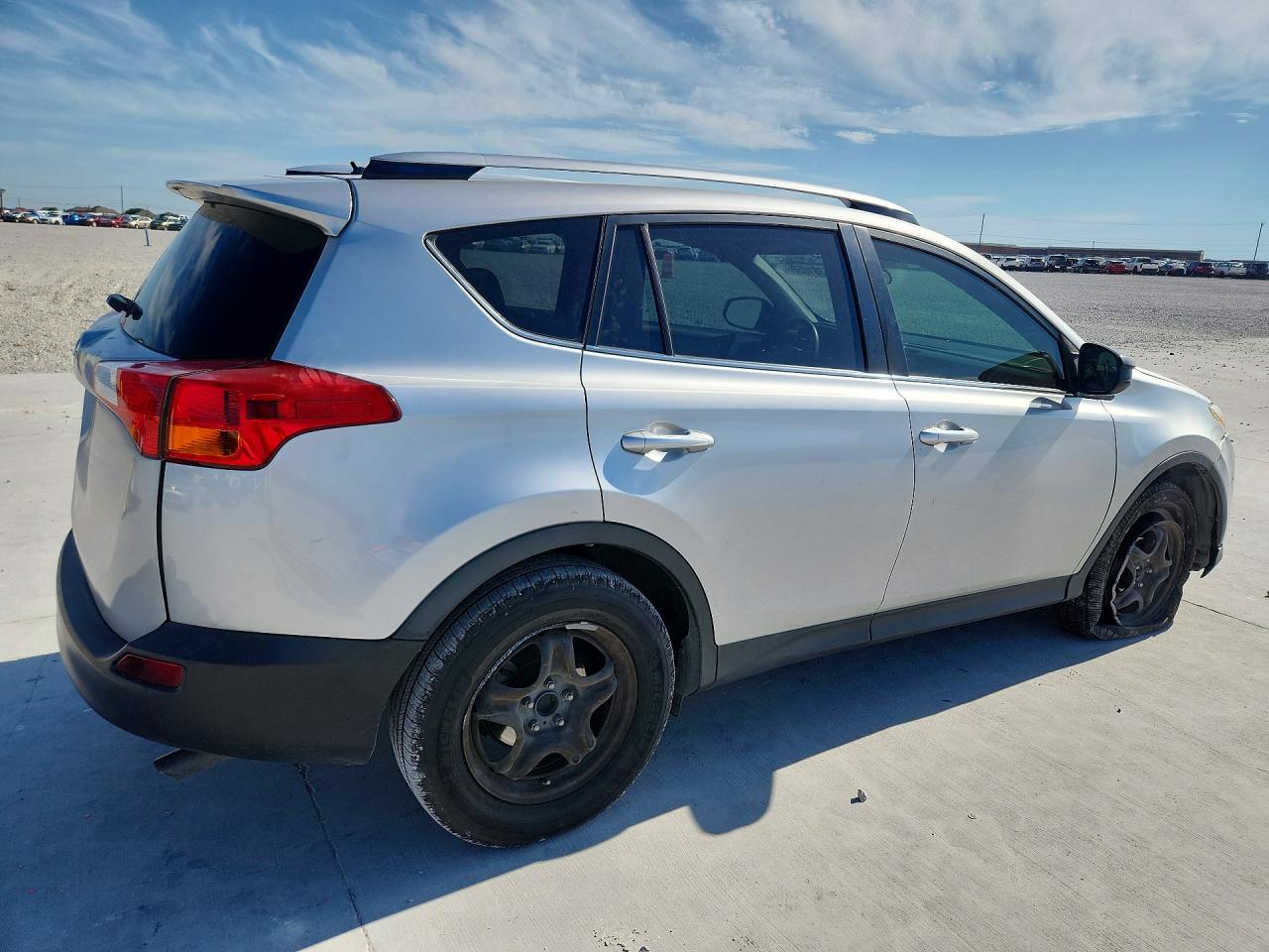 2015 TOYOTA RAV4 LE photo 5