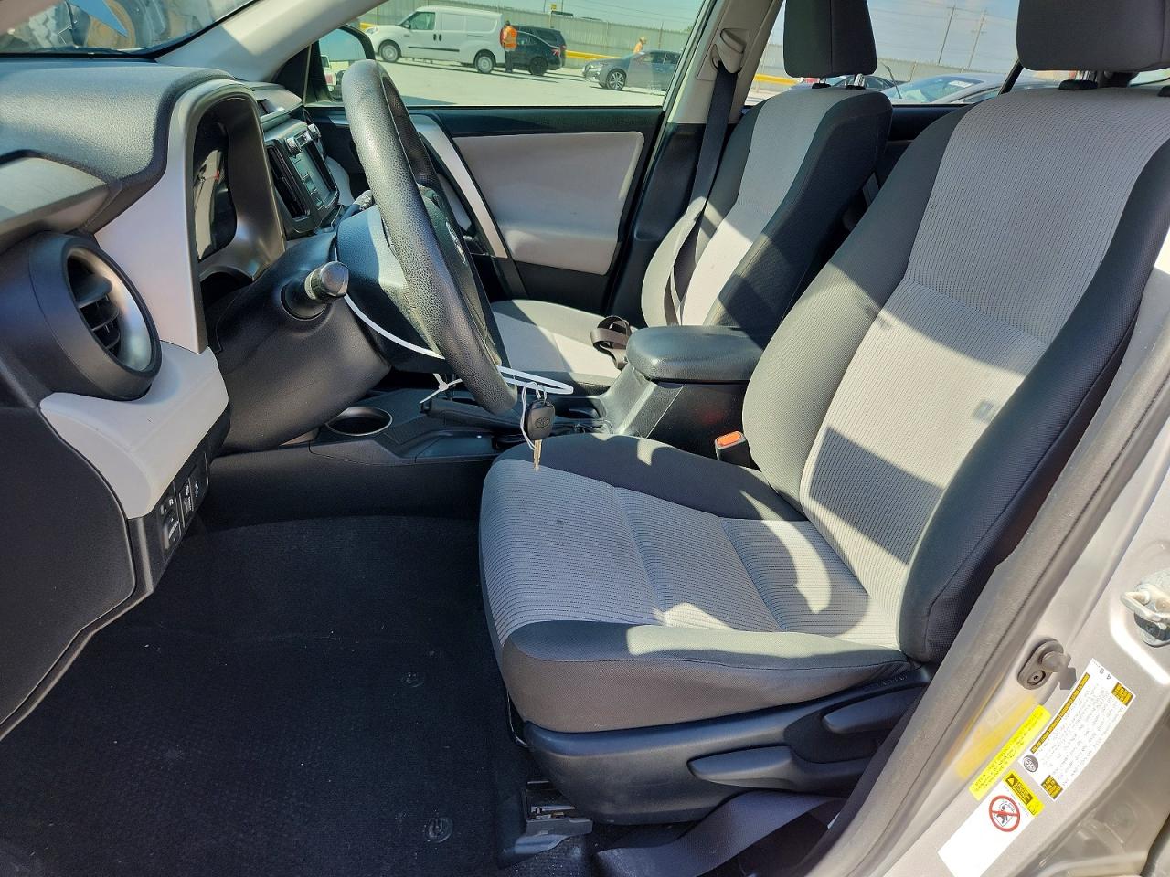 2015 TOYOTA RAV4 LE photo 13
