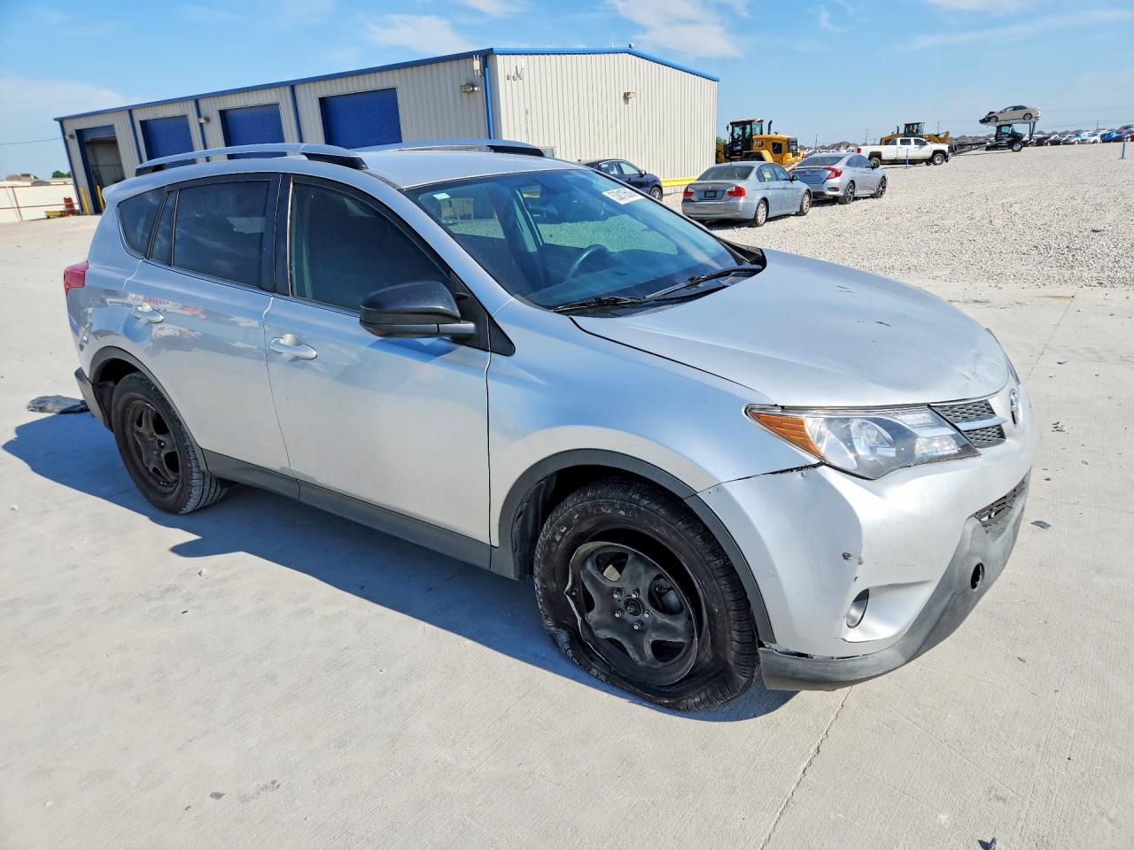 2015 TOYOTA RAV4 LE photo 7