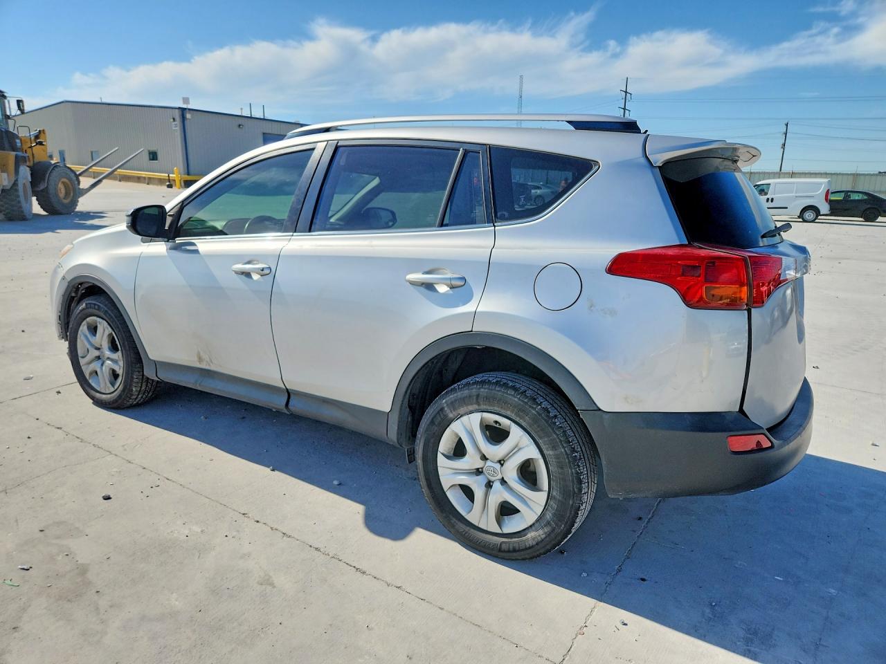 2015 TOYOTA RAV4 LE photo 3