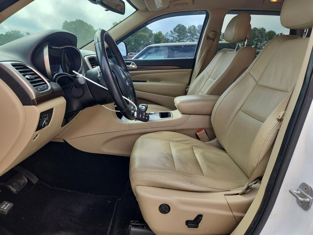 2014 JEEP GRAND CHEROKEE LAREDO photo 19