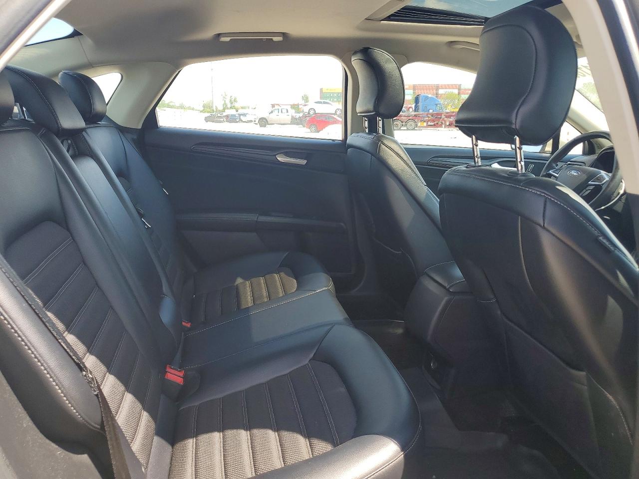 2018 FORD FUSION SE photo 10