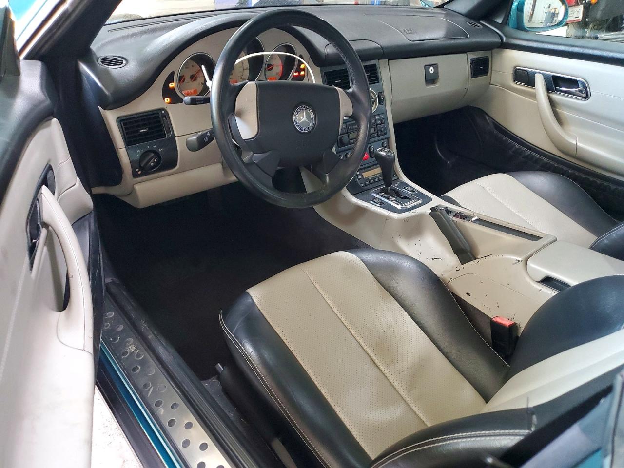 1998 MERCEDES-BENZ SLK photo 15