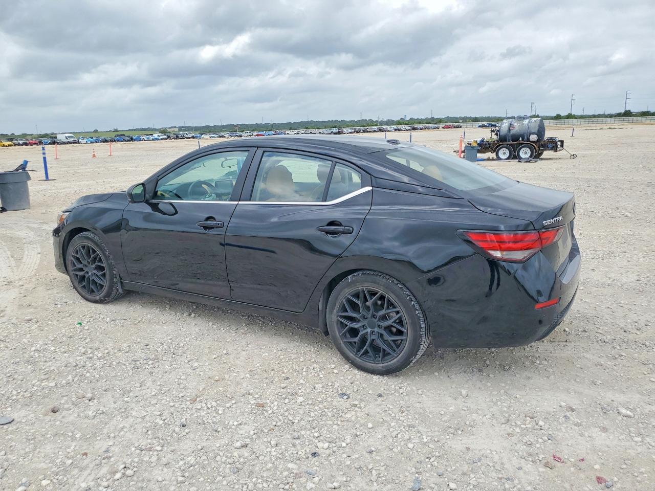 2024 NISSAN SENTRA SV photo 2