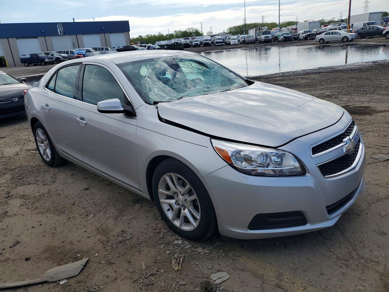 2013 CHEVROLET MALIBU 1LT photo 4