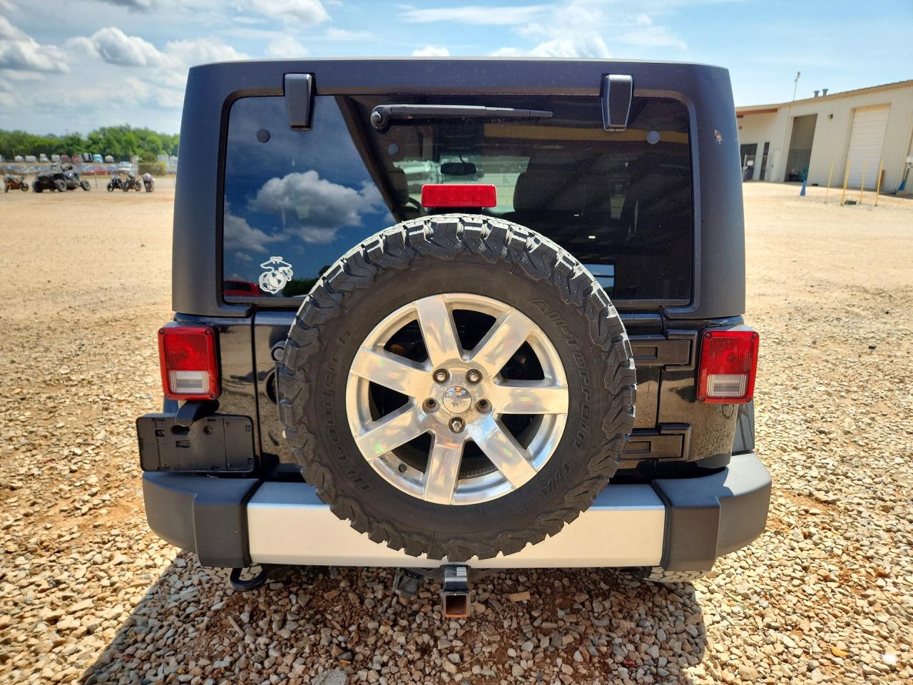 2015 JEEP WRANGLER UNLIMITED SAHARA photo 11