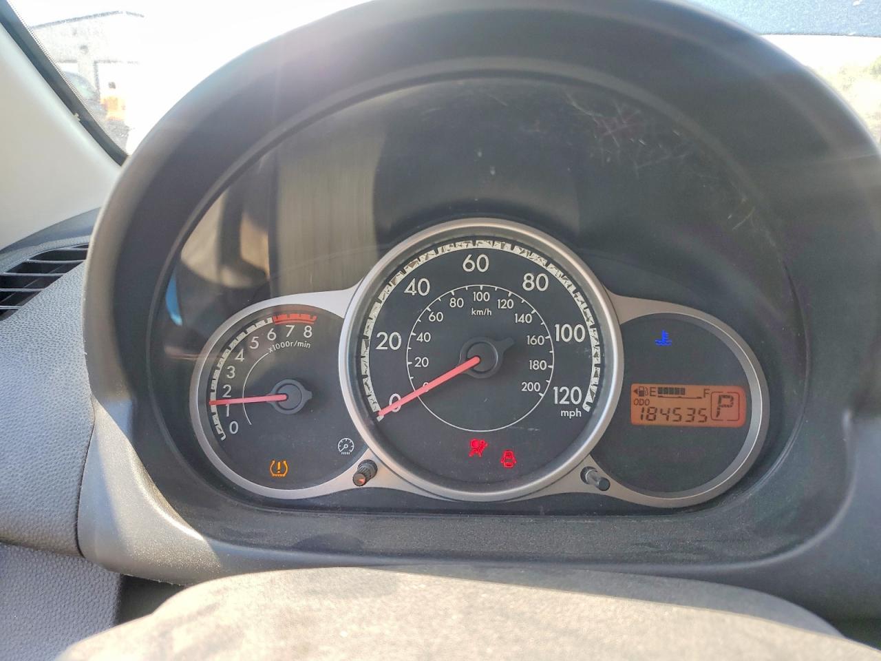 2011 MAZDA MAZDA2 photo 25