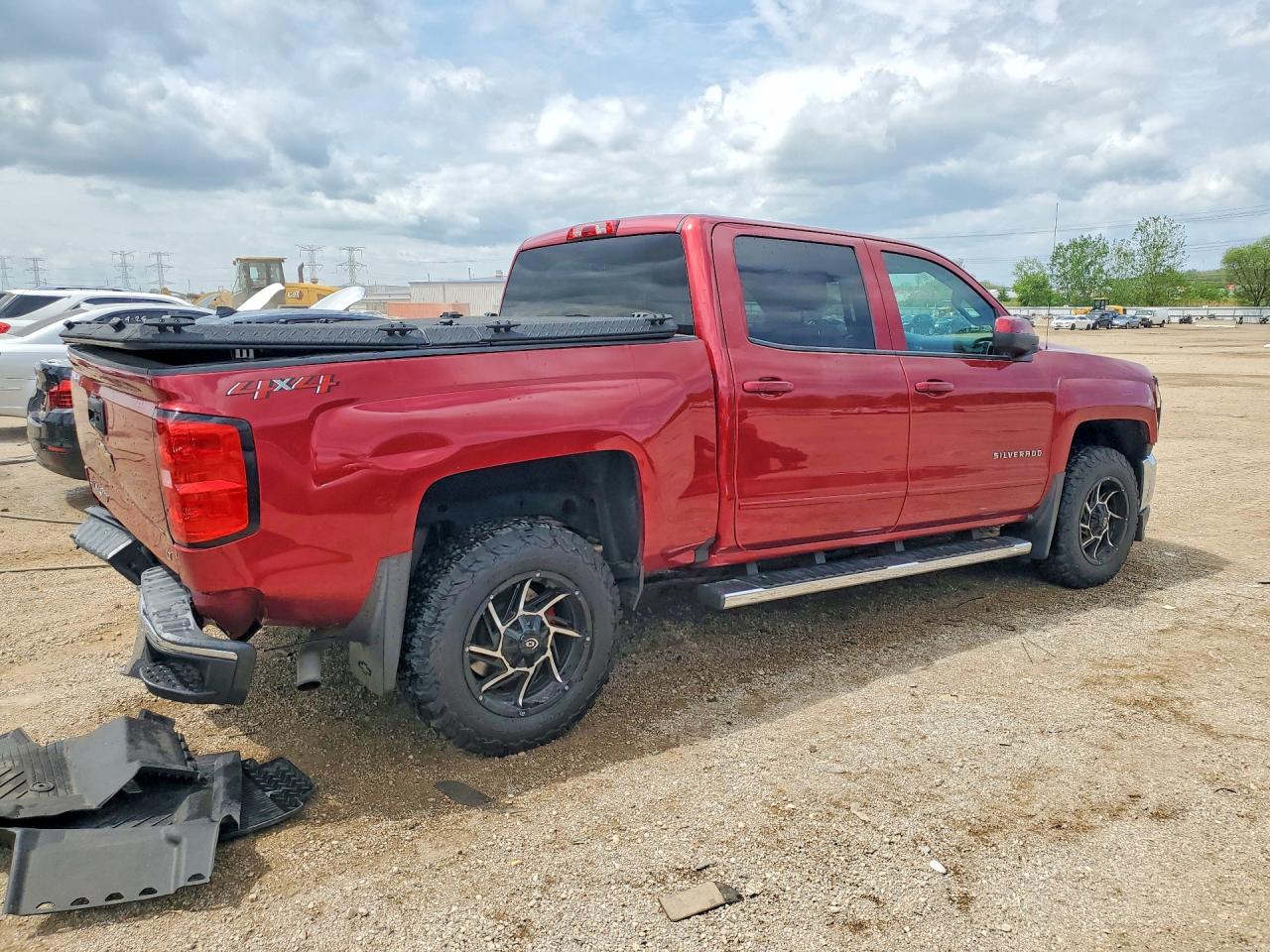 2018 CHEVROLET SILVERADO K1500 LT photo 3
