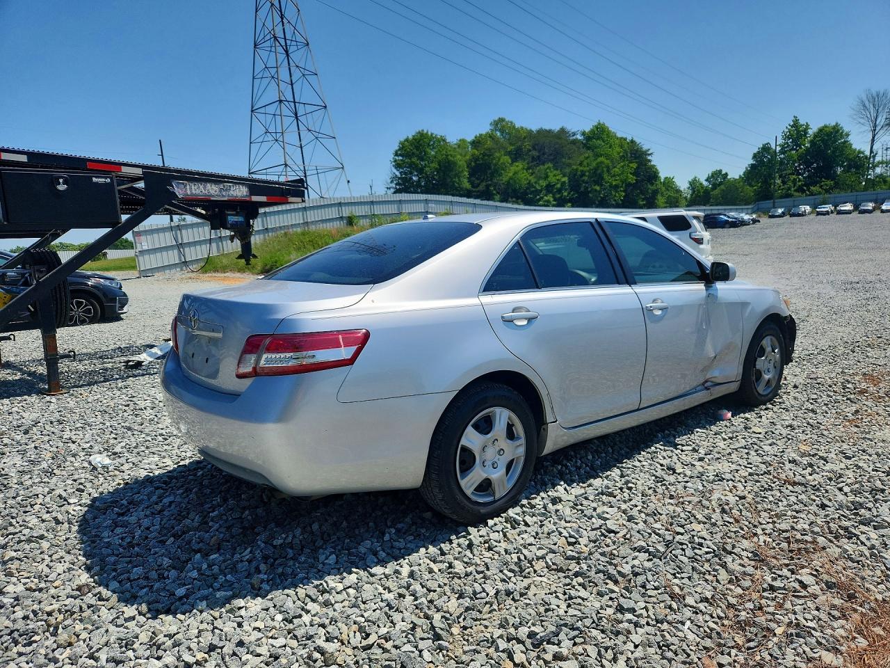 2010 TOYOTA CAMRY BASE photo 5