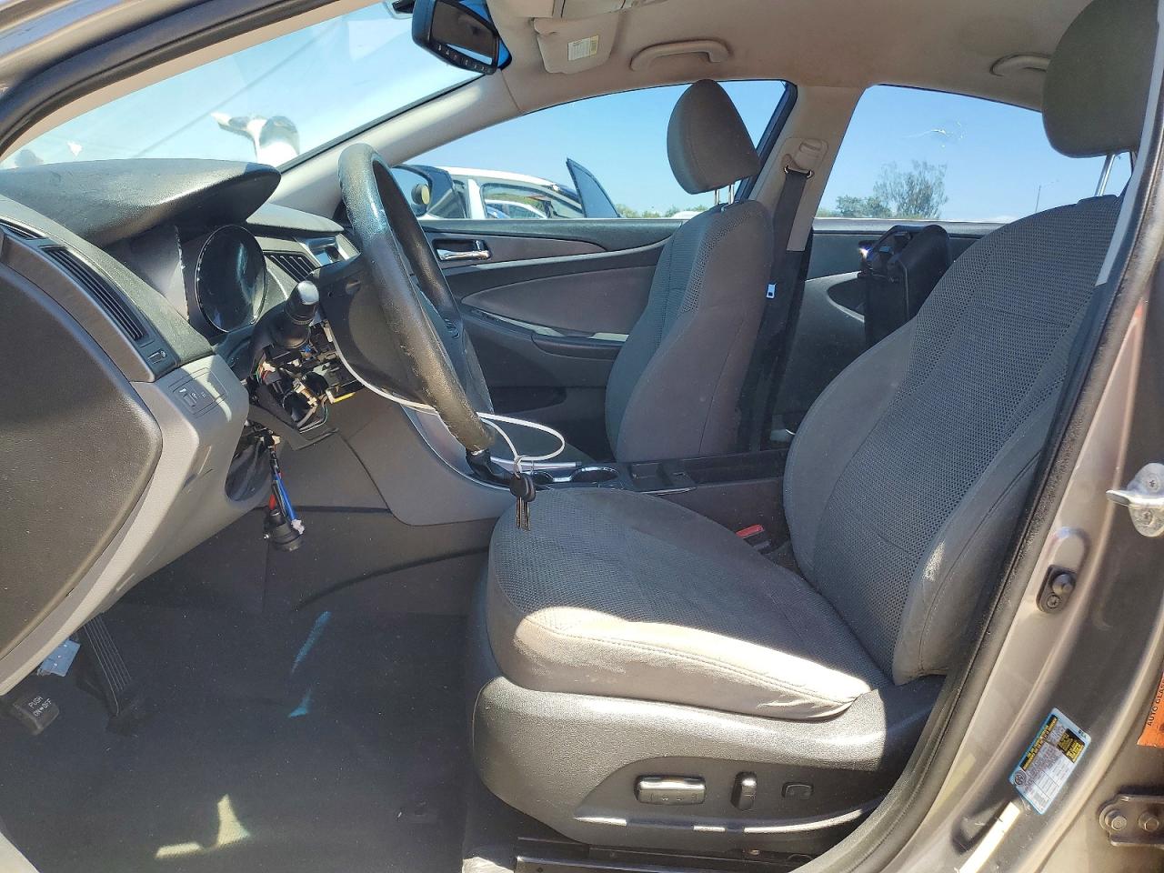 2013 HYUNDAI SONATA GLS photo 7