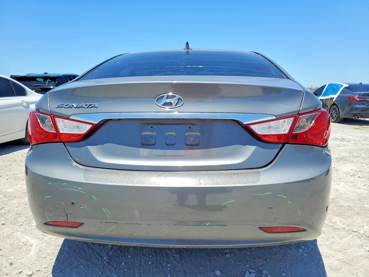 2013 HYUNDAI SONATA GLS photo 6
