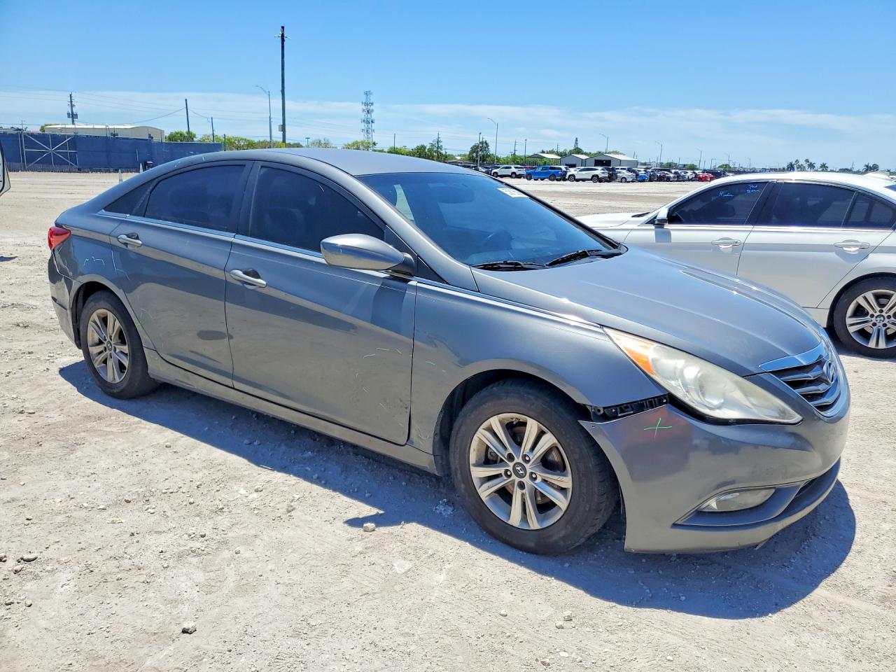 2013 HYUNDAI SONATA GLS photo 4