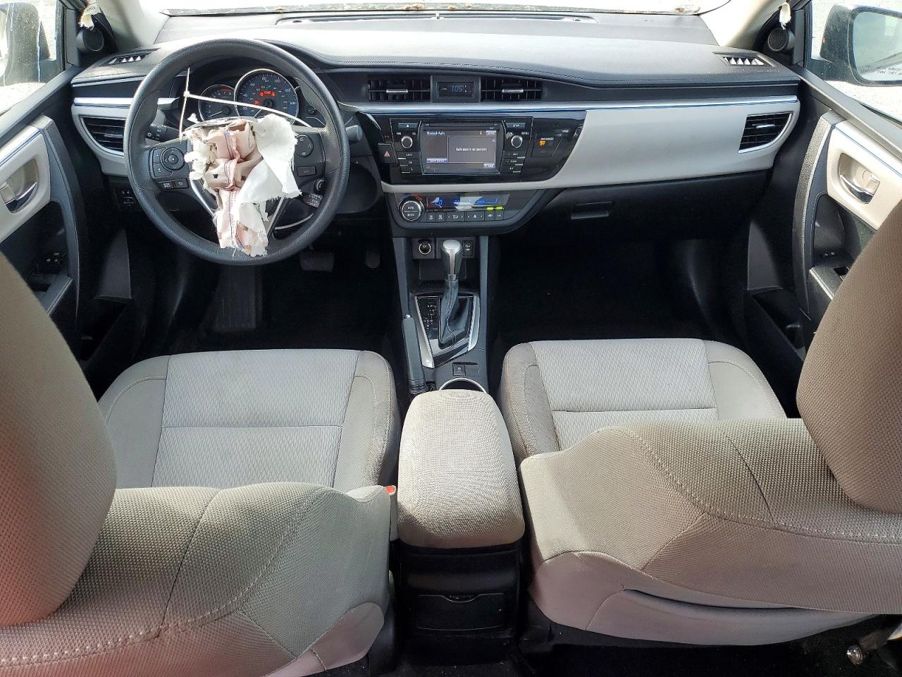 2016 TOYOTA COROLLA LE photo 8