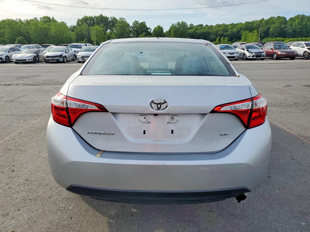 2016 TOYOTA COROLLA LE photo 6