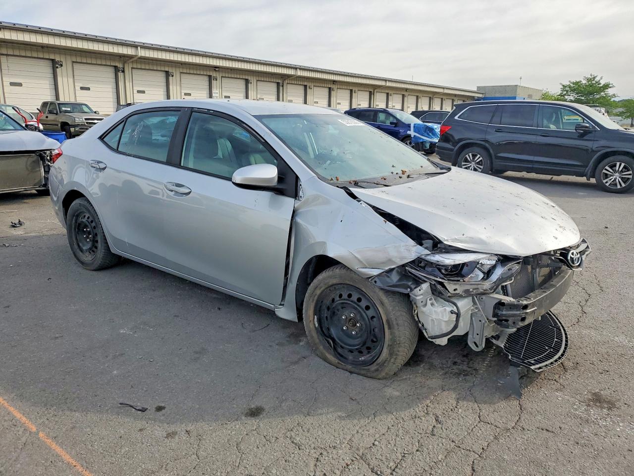 2016 TOYOTA COROLLA LE photo 4